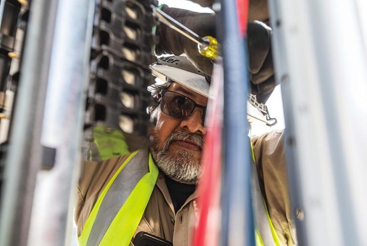 Stepping Stones: IBEW 11 On the Job With Bridge Housing